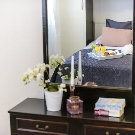 アパート Lorelai