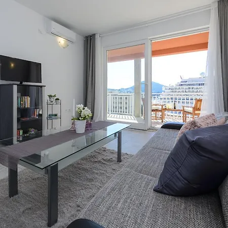 Lorelai * ドゥブロブニク