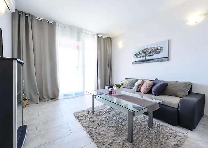Lorelai Apartmán