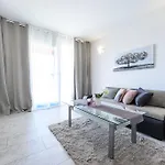 Lorelai Apartament