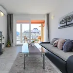 Lorelai Apartament